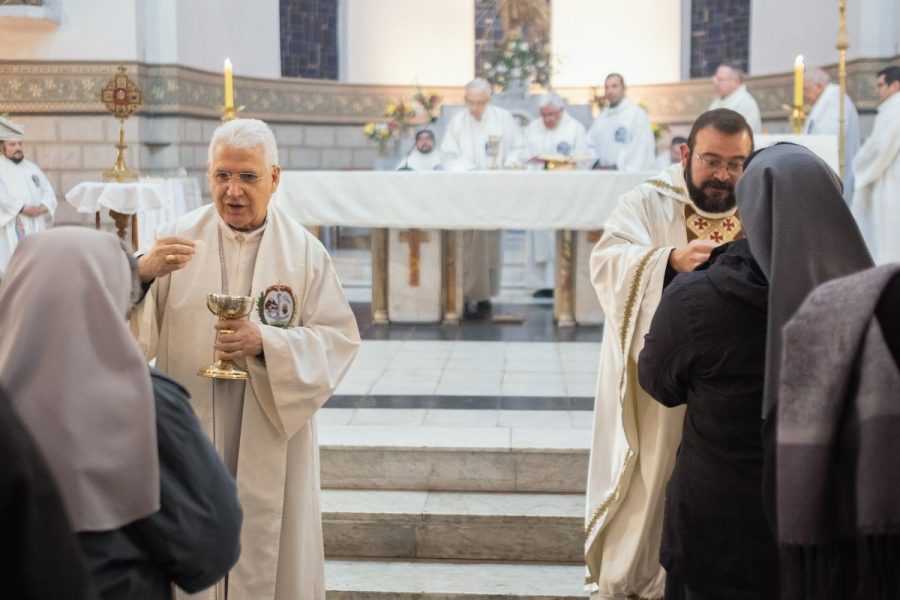 Renovar nuestra fidelidad en la iglesia y en sus pastores