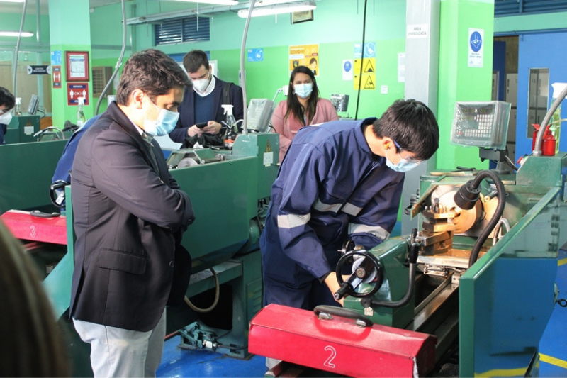 Subsecretario de Educación visita colegio Don Bosco Antofagasta