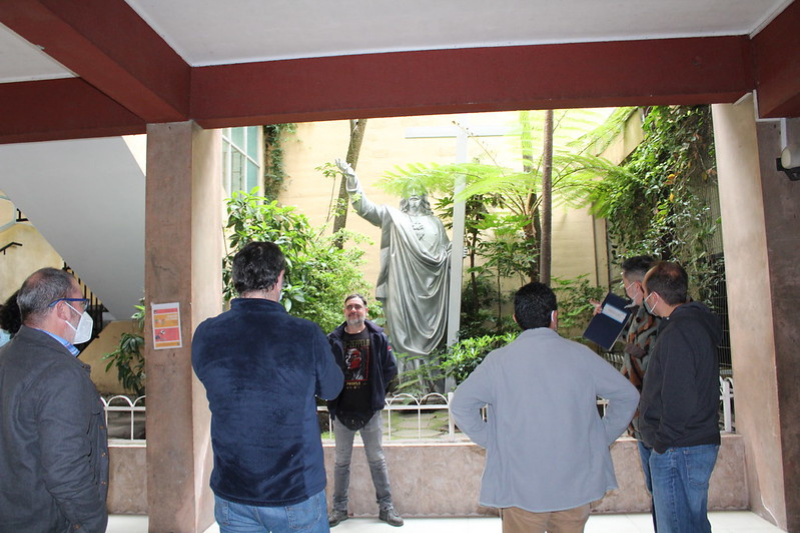 Exalumnos salesianos visitan colegio de Concepción después de 30 años