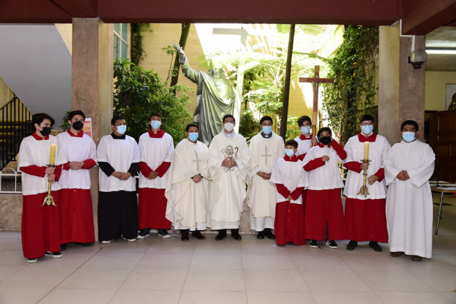 P. Claudio Cartes celebra su décimo aniversario sacerdotal