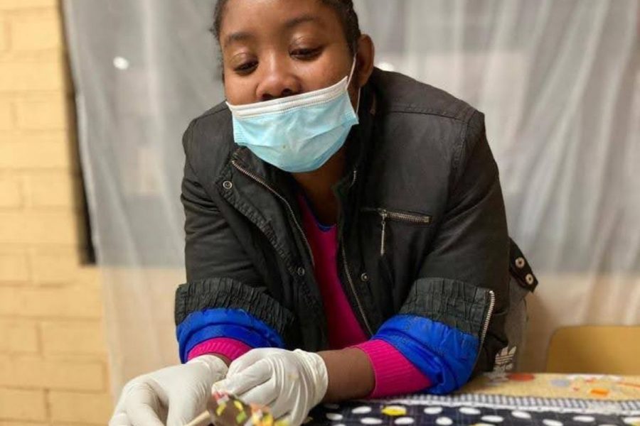 Julie y Loumendia dan un paso más gracias a Fundación Don Bosco