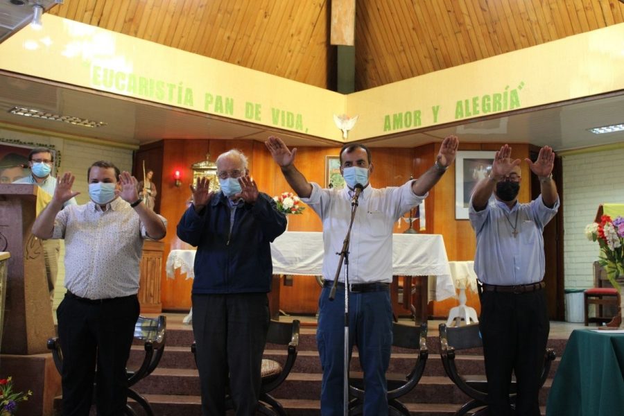 Bienvenida a educadores y liturgia marcan inicio del 2022 en Domingo Savio