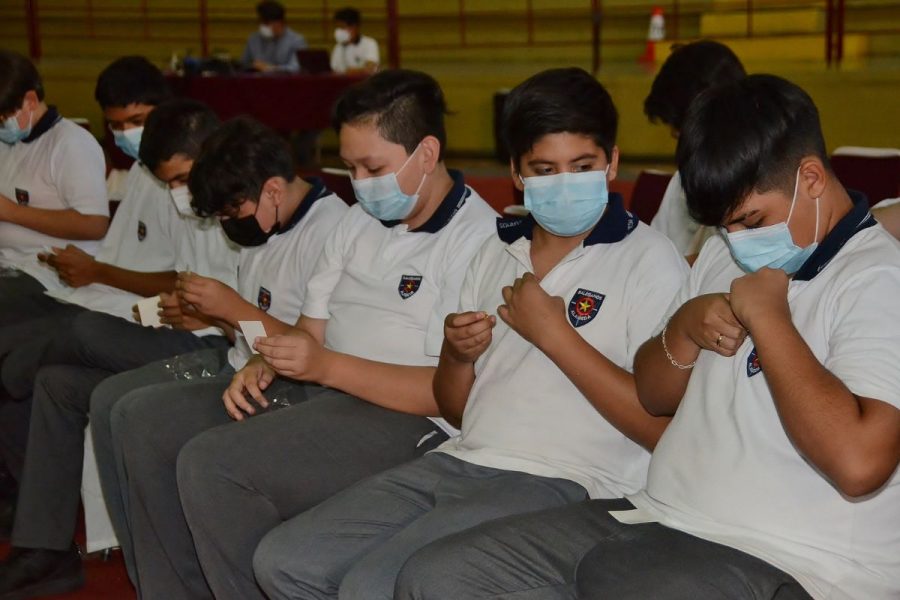 Estudiantes nuevos reciben bendición en Salesianos Alameda