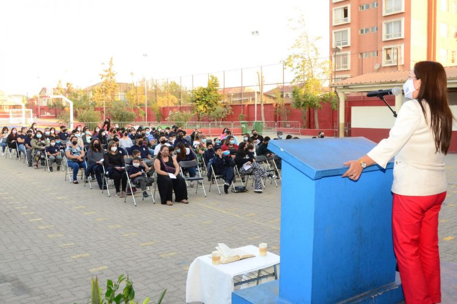 Ceremonia de bendición a nuevos estudiantes en el LAB