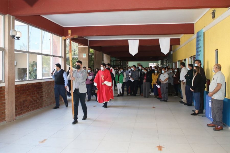 Educadores vivieron Vía Crucis en Salesianos Concepción