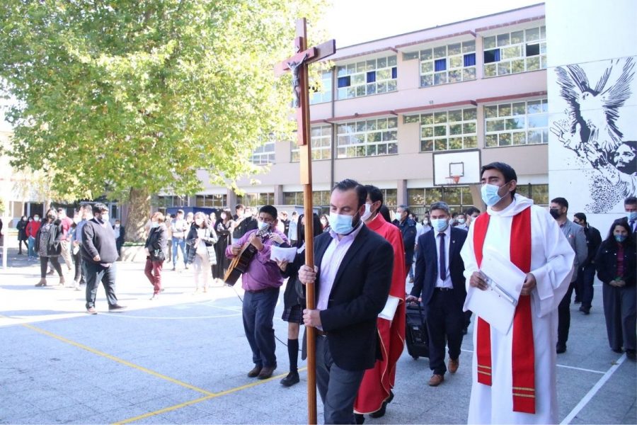 Educadores vivieron Vía Crucis en Salesianos Concepción