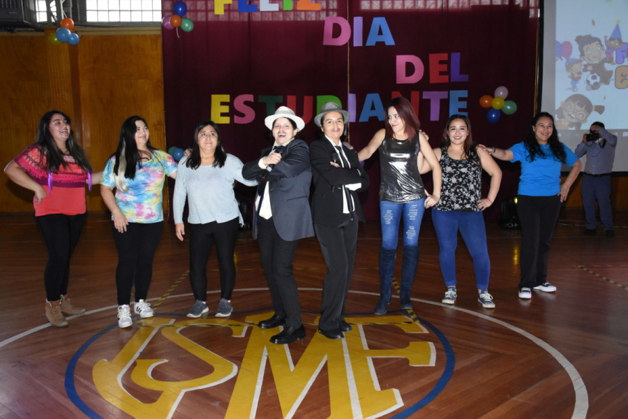 Liceo Monseñor Fagnano de Puerto Natales celebró día del estudiante 2022