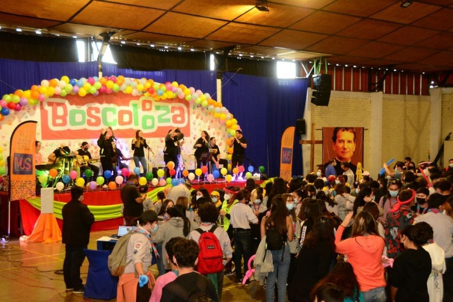 Multitudinaria asistencia marca el inicio del año pastoral en la Zona Sur de Santiago