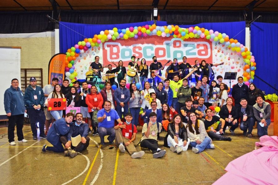 Multitudinaria asistencia marca el inicio del año pastoral en la Zona Sur de Santiago