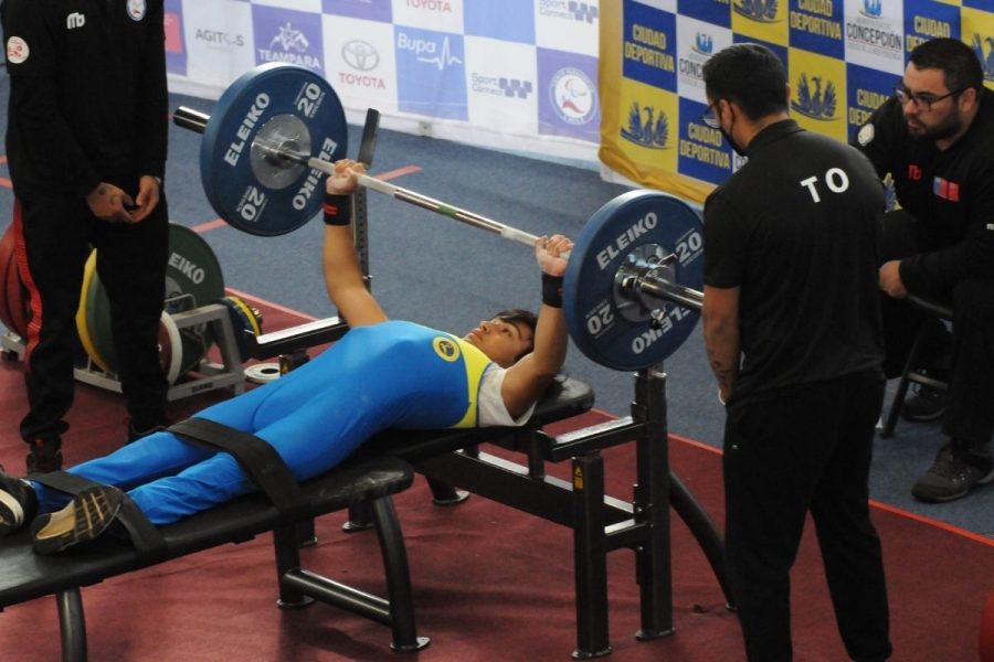 Estudiante salesiano representará a Chile en para powerlifting