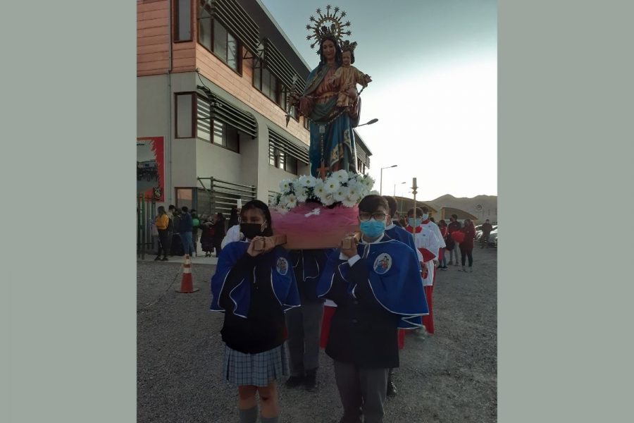 Salesianos Calama celebró fiesta y procesión a María Auxiliadora