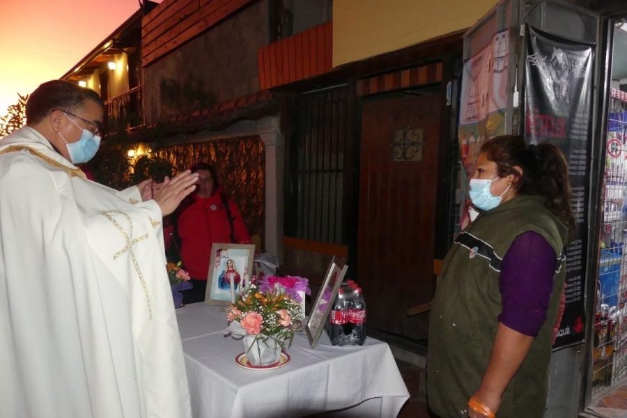 Salesianos Calama celebró fiesta y procesión a María Auxiliadora