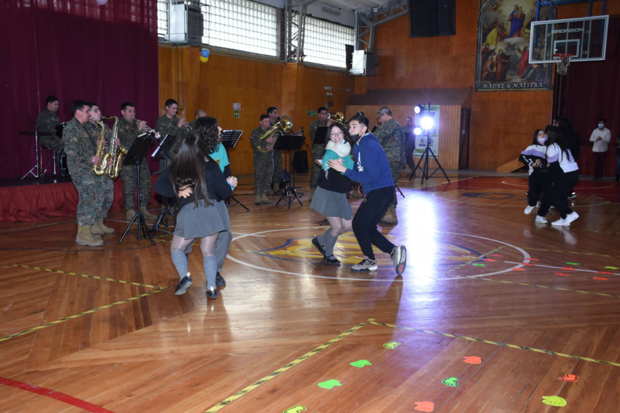 Semana de las Artes en Liceo Monseñor Fagnano de Puerto Natales