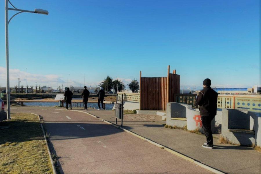 Alumnos del Liceo San José de Punta Arenas visita Humedal Tres Puentes