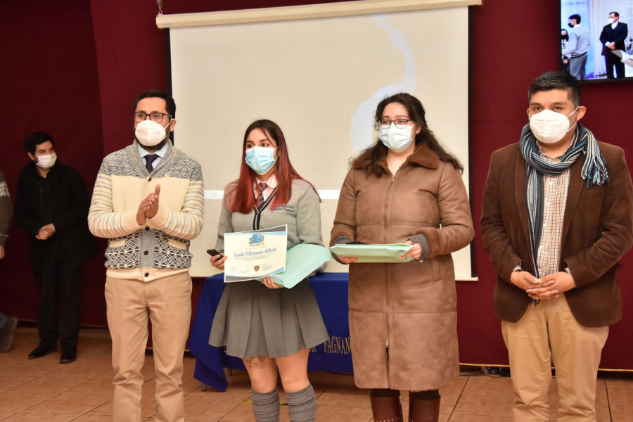 Liceo Monseñor Fagnano de Puerto Natales inauguró estudio de televisión