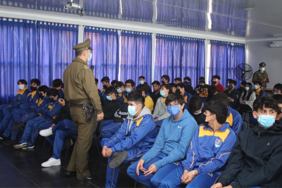 SENDA y Carabineros realizaron conversatorio para estudiantes de Salesianos Iquique