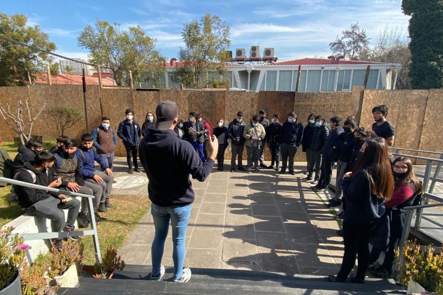 Estudiantes de Colegio Domingo Savio visitaron la Universidad de Santiago