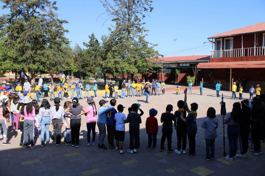 Liceo Arriarán Barros sede de encuentro de guías y scouts