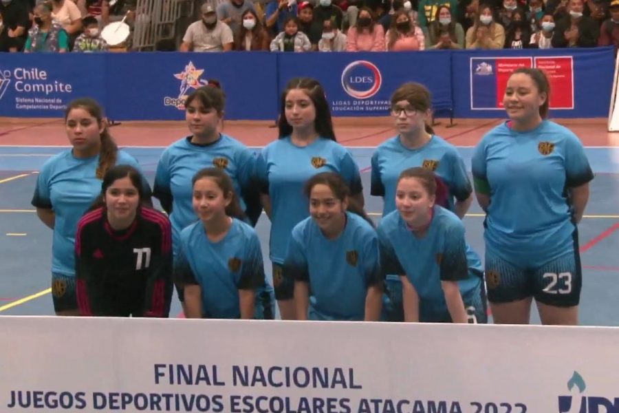 Liceo Mons. Fagnano obtiene tercer lugar en etapa nacional de futsal damas