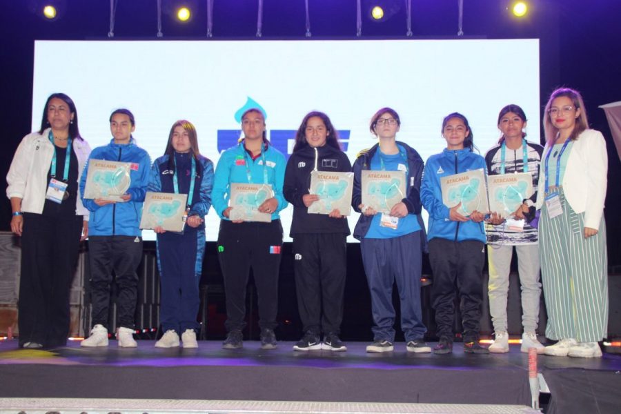 Liceo Mons. Fagnano obtiene tercer lugar en etapa nacional de futsal damas