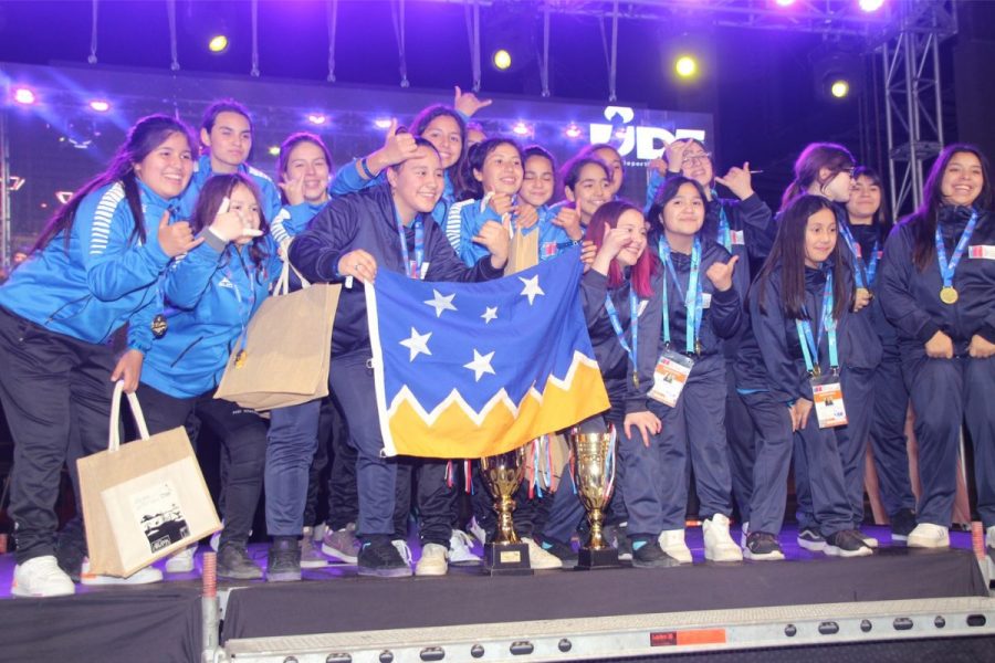 Liceo Mons. Fagnano obtiene tercer lugar en etapa nacional de futsal damas