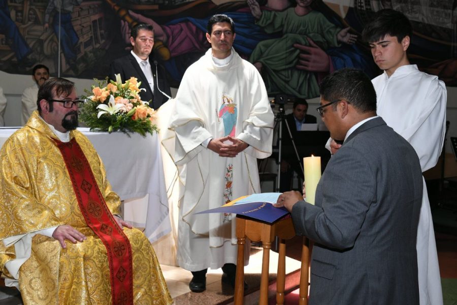 Felipe González realizó profesión perpetua como Salesiano Coadjutor