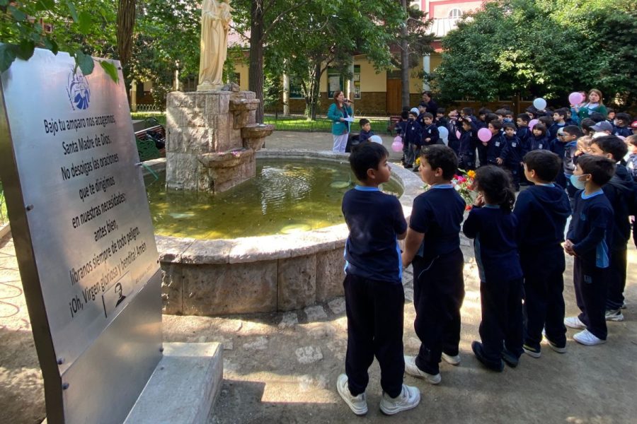 Liceo Arriarán Barros conmemora un nuevo Mes de María