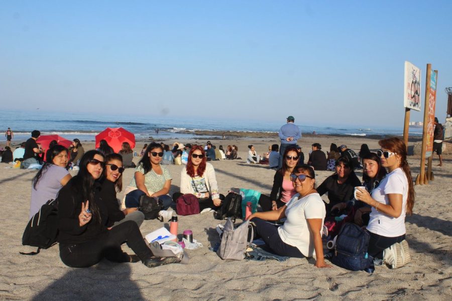 Presencia Salesiana de Tarapacá compartió desayuno en playa de Iquique