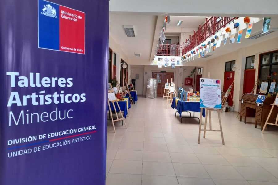 Salesianos Alto Hospicio: exposición artística en Secretaría Ministerial de Iquique