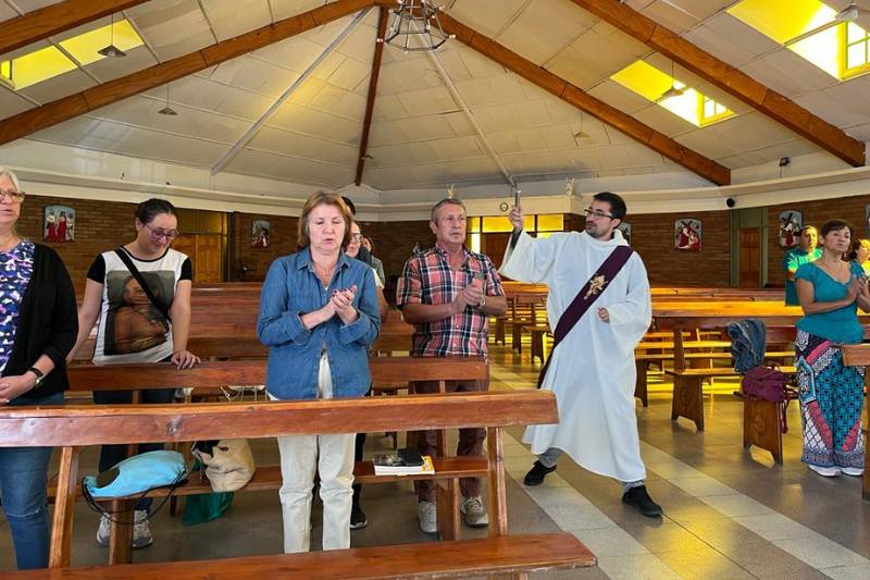 Primer encuentro de catequistas en parroquia Jesús el Señor