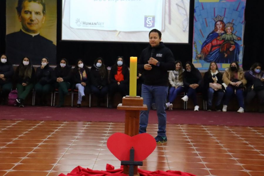 Jornada de reflexión y crecimiento en Salesianos Linares