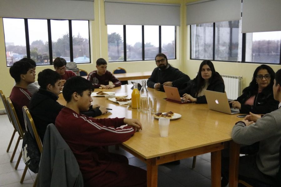 Representantes de Pastoral Juvenil y Comunicaciones visitan al Instituto Don Bosco