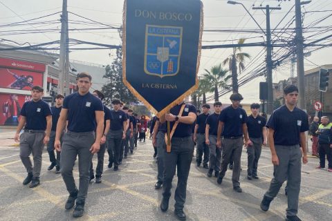 LAB participó en desfile aniversario de La Cisterna