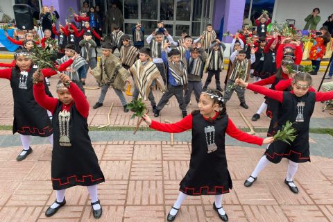 Estudiantes de Colegio Domingo Savio participan en show Municipal de San Ramón