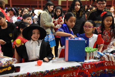 Liceo Monseñor Fagnano celebró Fiestas Patrias