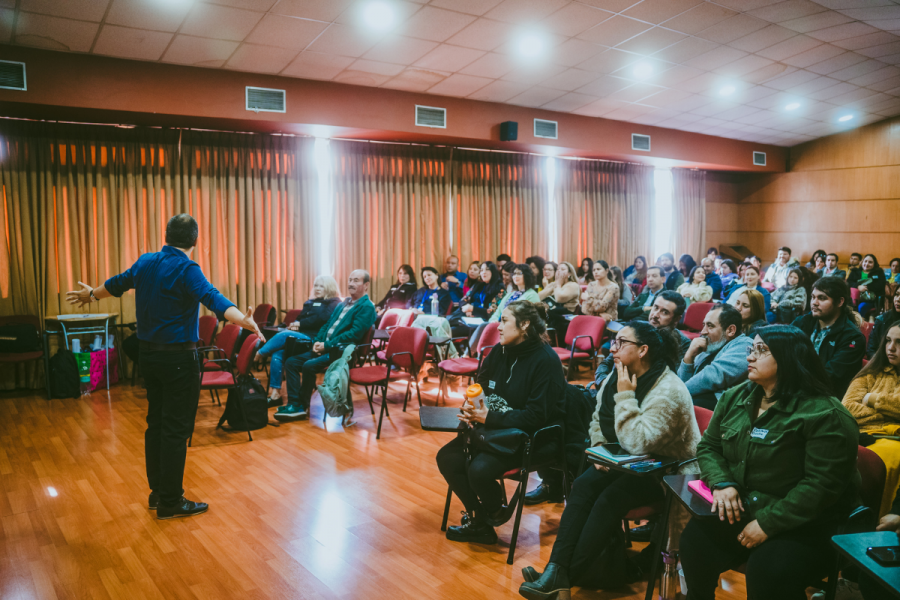 Referente para Obras Sociales y Migración de nuestra Congregación visitó FDB