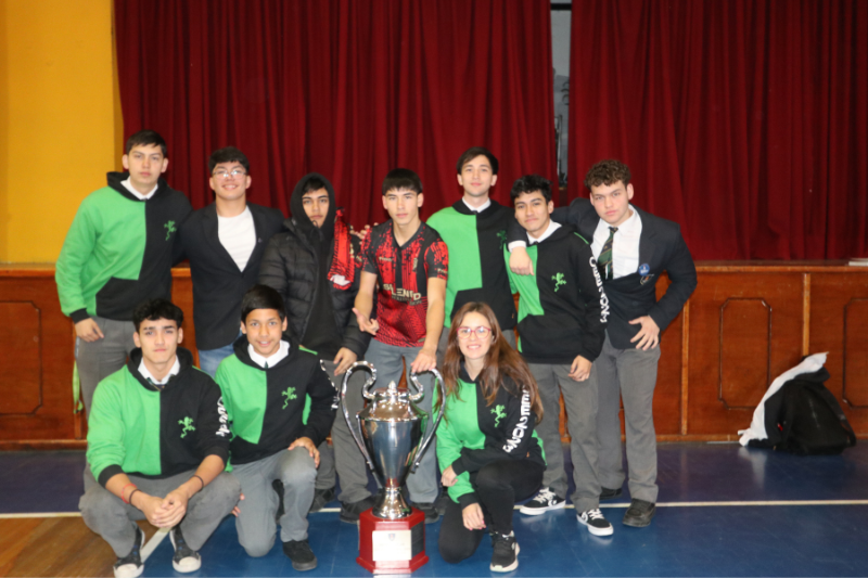 Salesianos Concepción entregó trofeo Semana Salesiana 2023