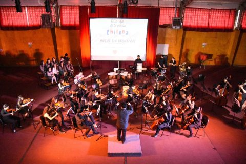 Liceo Monseñor Fagnano celebró con concierto binacional el ‘Día de la Música Chilena’