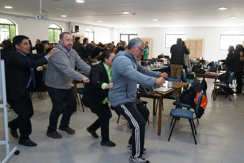 Taller en resolución de conflictos y bienestar docente en Salesianos La Serena