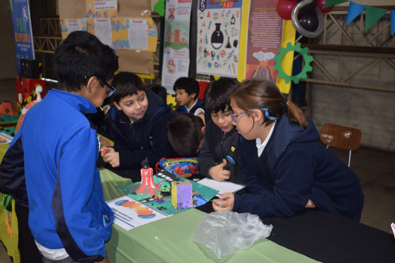 Feria de las Ciencias 2023 en Salesianos Macul