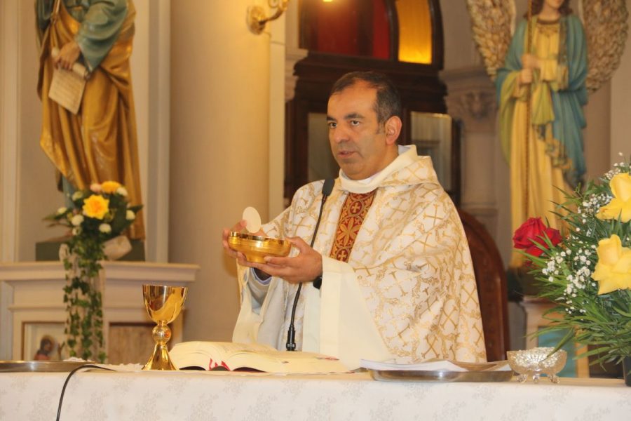 Estudiantes del Instituto Don Bosco viven Primera Comunión