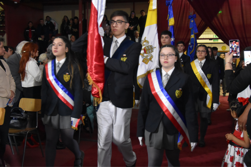 Obras de Talca y Puerto Natales celebraron Licenciatura de cuartos medios