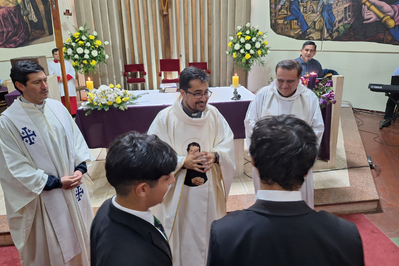 P. Daniel Cerda visitó Salesianos Concepción