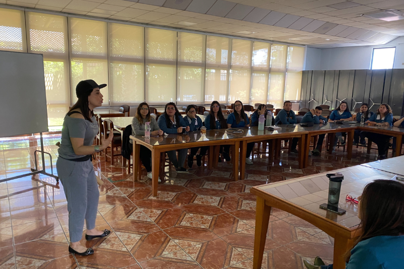 Capacitaciones docentes en Liceo Manuel Arriarán Barros