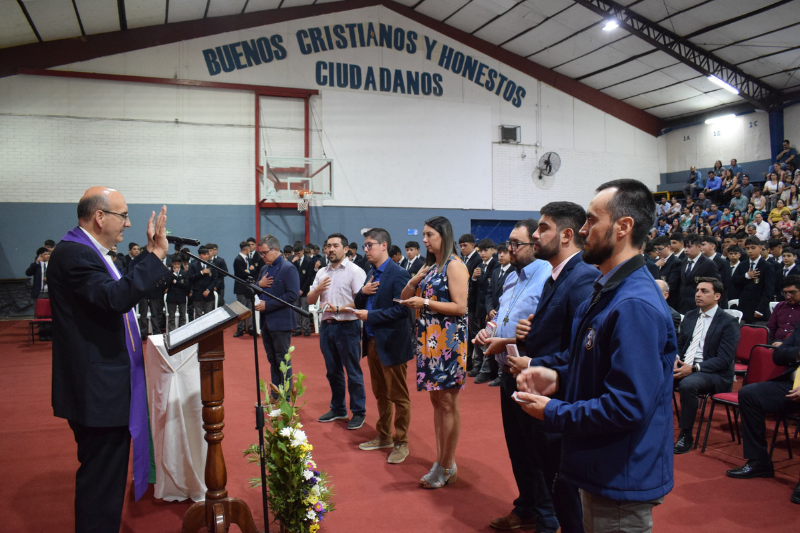 Bendición estudiantes nuevos en Salesianos Alameda y Talca