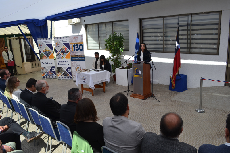 Colegio Salesiano Valparaíso inaugura nueva sala de profesores